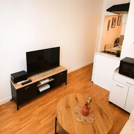 Saint Sever T2 Renove Stationnement Gratuit Clinique Mathilde Chu - Linge & Menage Inclus *